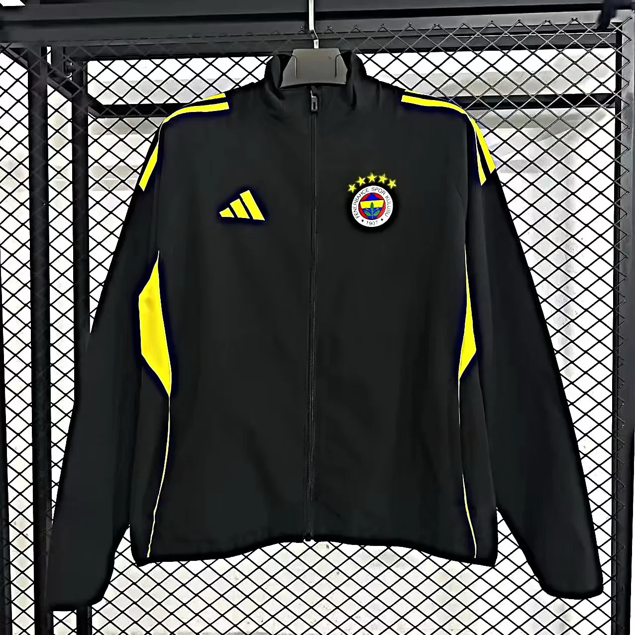 2025/2026 Fenerbahce Windbreaker Football Shirt