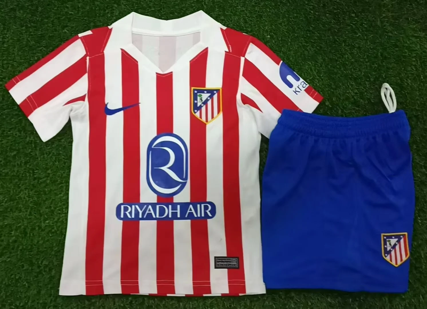 2025/2026 Atletico Madrid Home Football Shirt Kids Size 1:1 Thai Quality