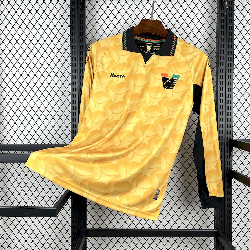 2025/2026 Long Sleeve Venezia Goalkeeper Football Shirt 1:1 Thai Quality