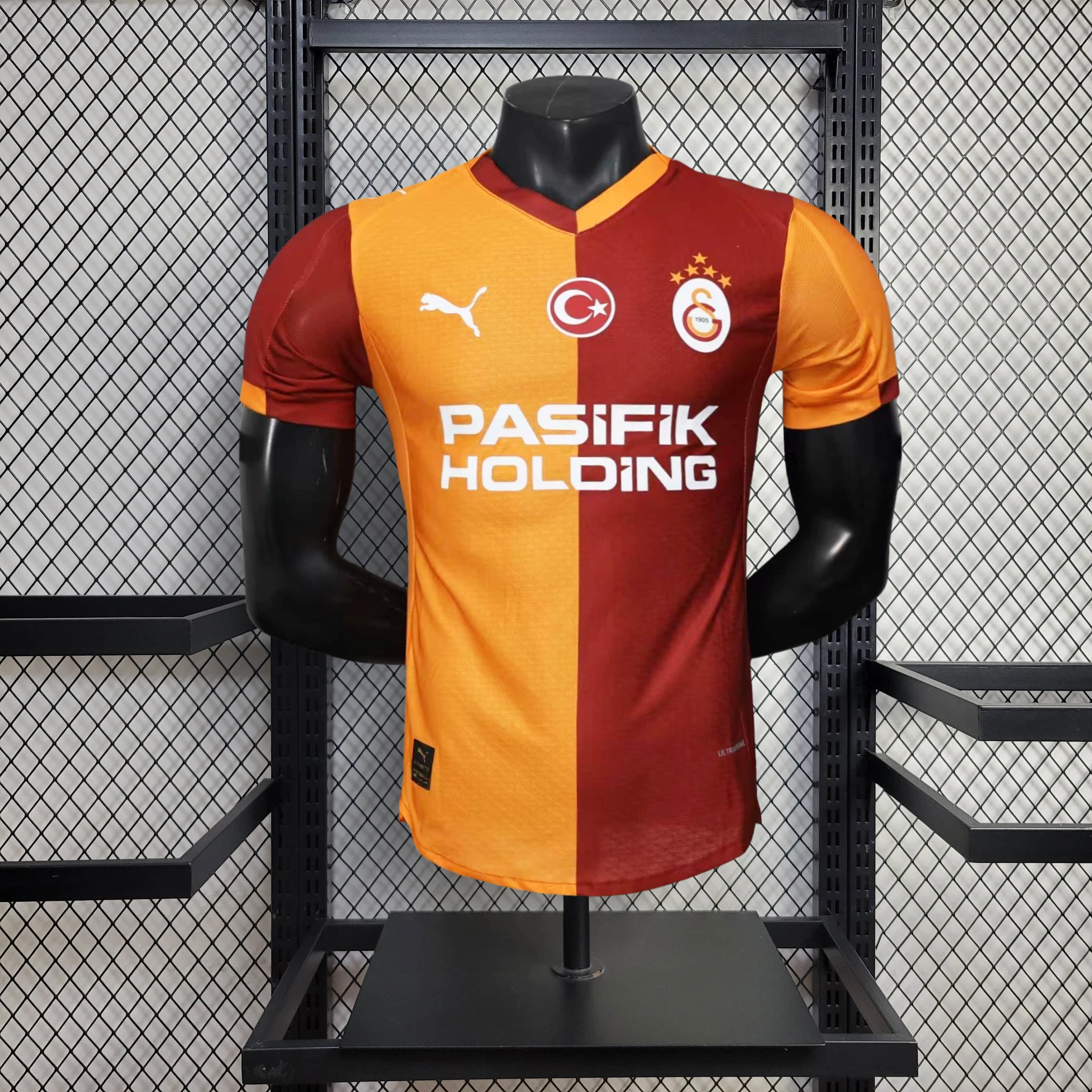 2025/2026 Player Version Galatasaray Home Football Shirt 1:1 Thai Quality