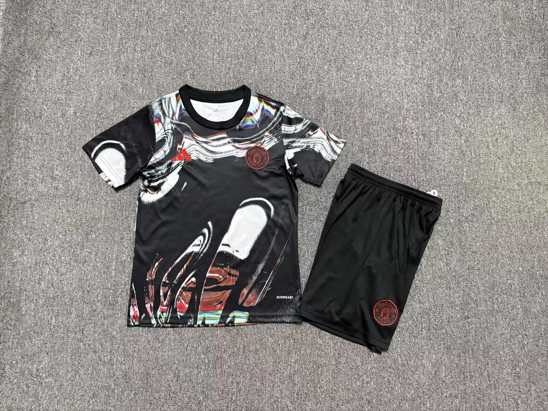 2025/2026 Manchester United Special Edition Football Shirt Kids Size 1:1 Thai Quality