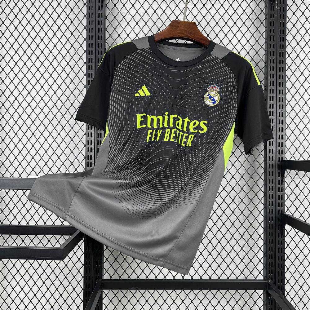 2025/2026 Real Madrid Goalkeeper Football Shirt 1:1 Thai Quality
