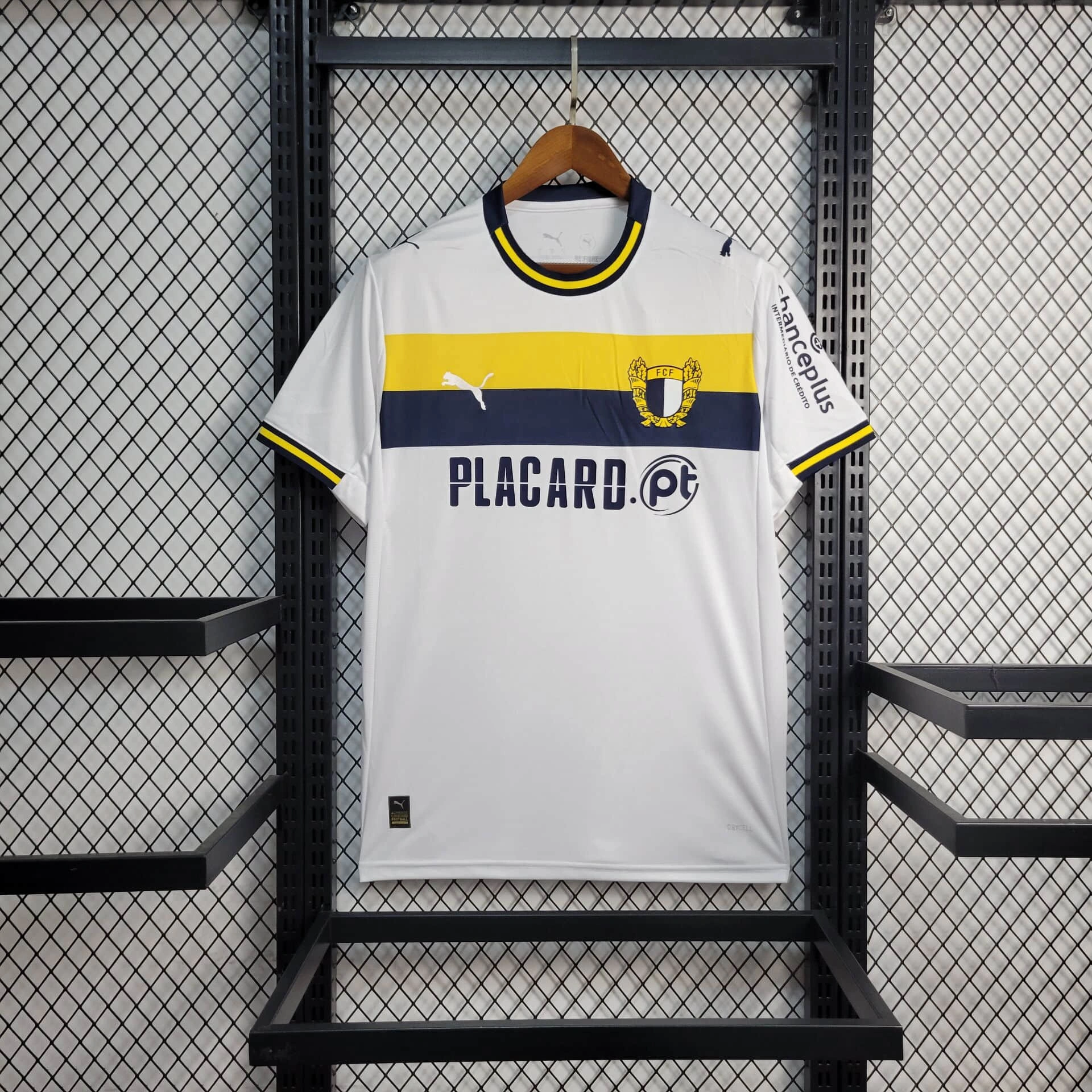 71ad71356c2cf6f0b7a78a4cbc547bf0 2025/2026 Famalicao Home Football Shirt 1:1 Thai Quality