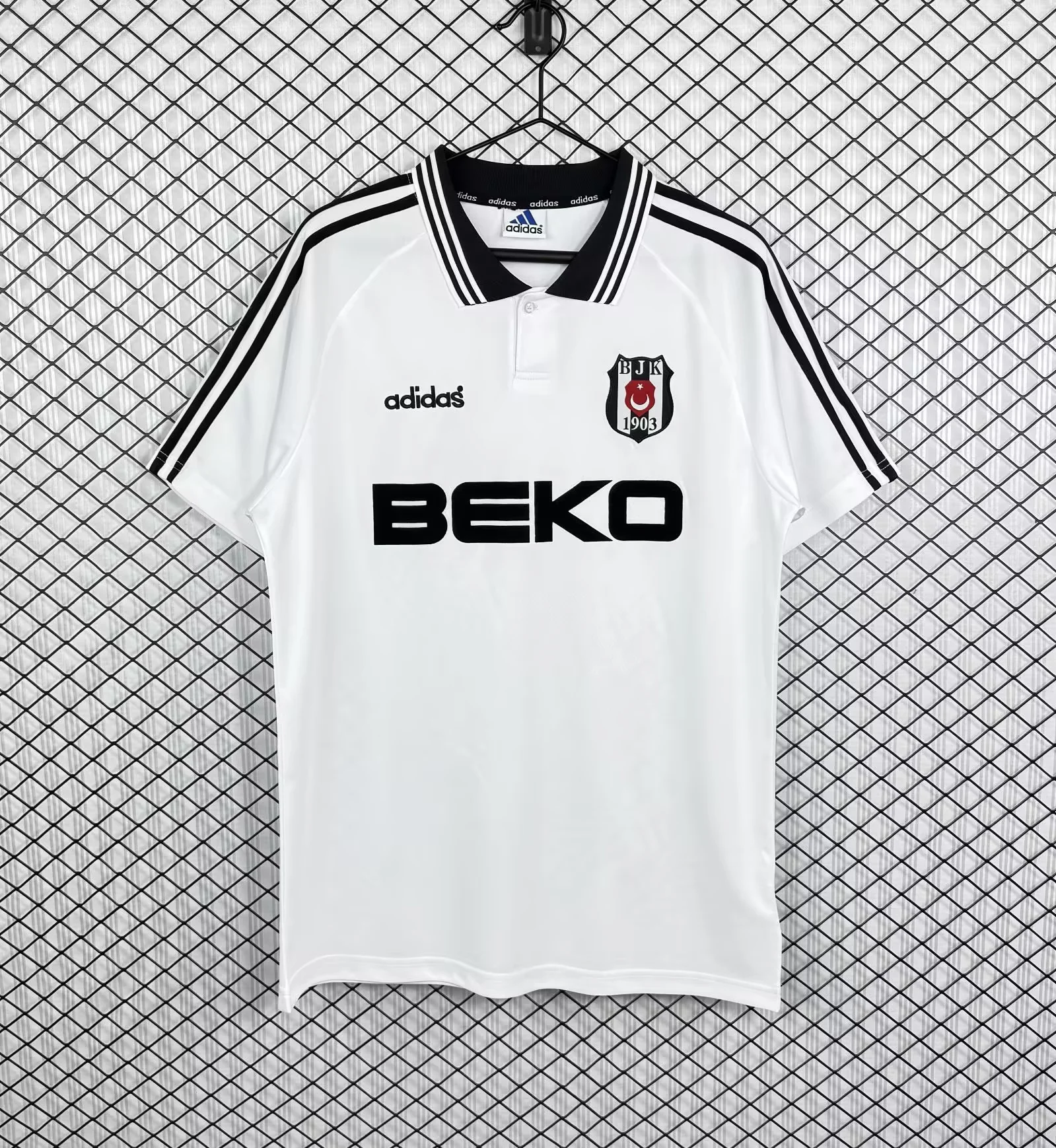 1996/1997 Retro Besiktas Home Football Shirt 1:1 Thai Quality