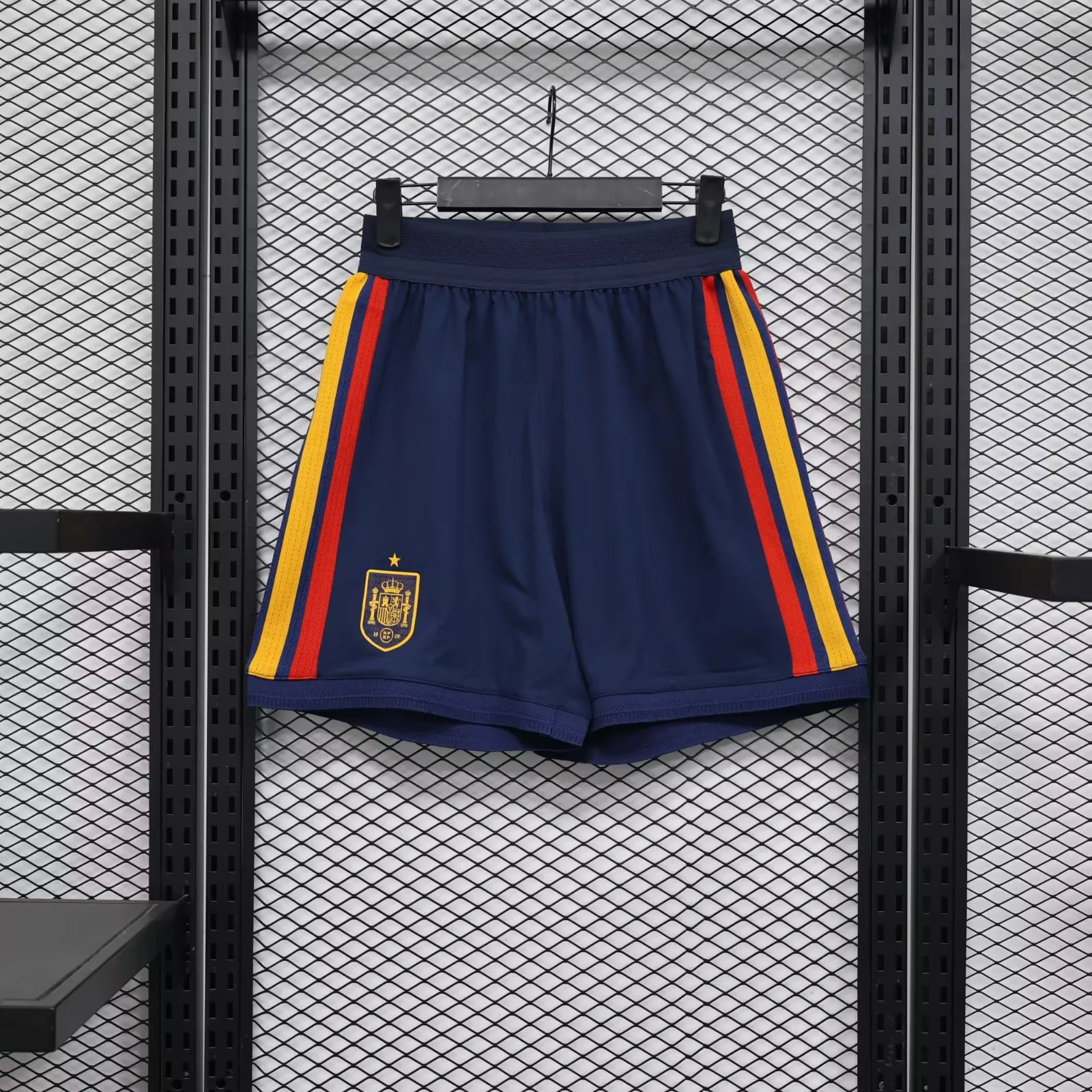 9bd8b12c3481a27a80c30f5a1f00c7d1 2026/2027 Player Version Spain Shorts 1:1 Thai Quality