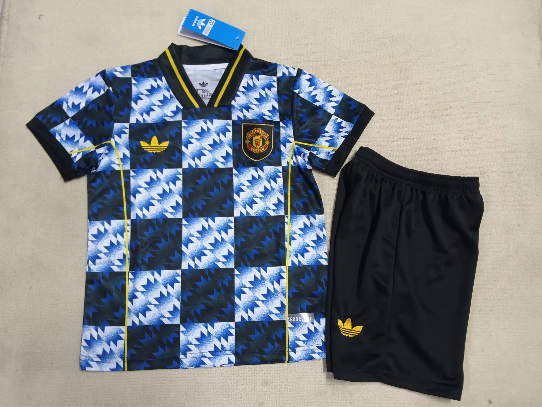 2025/2026 Manchester United Travel Football Shirt Kids Size 1:1 Thai Quality