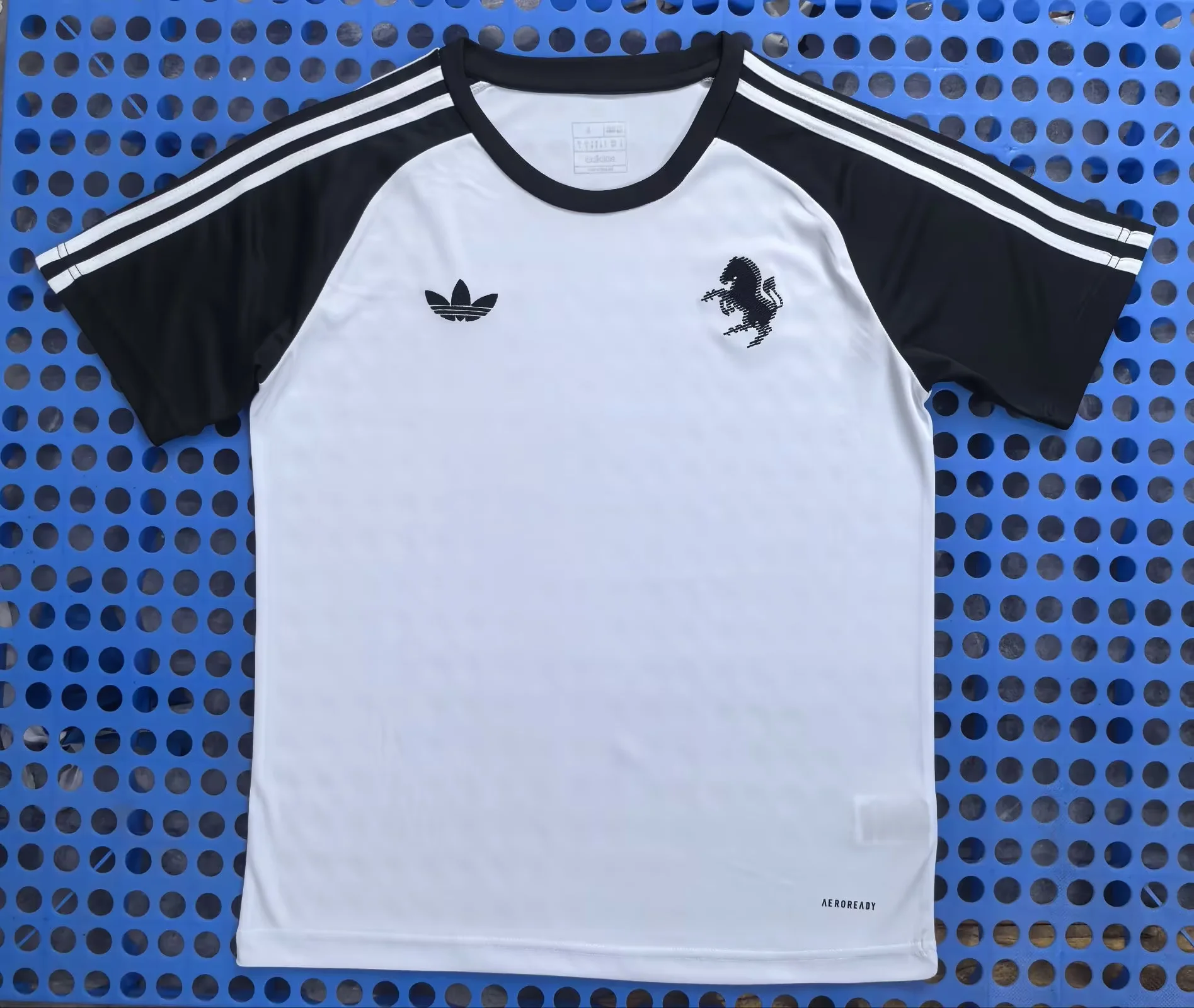 2025/2026 Juventus Pre-Match Football Shirt 1:1 Thai Quality