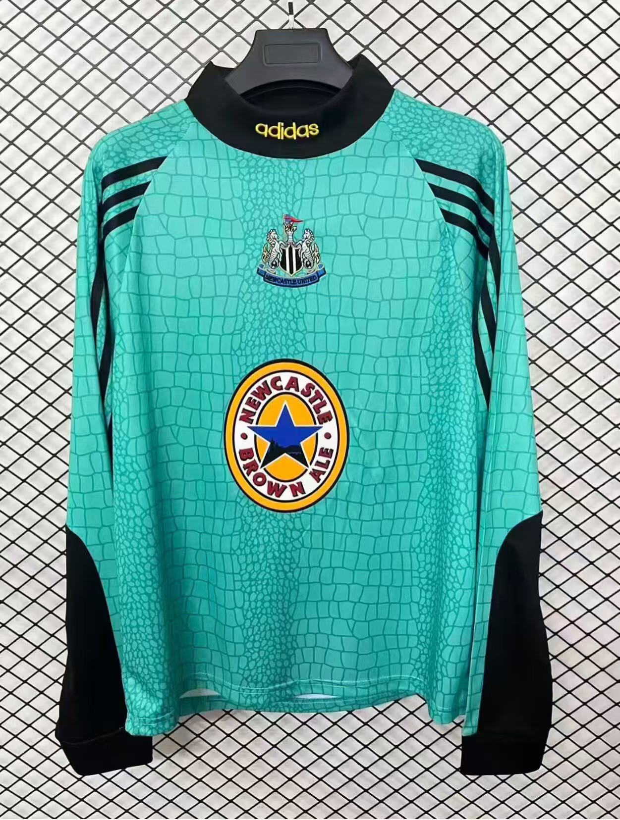 1997/98 Newcastle United Goalkeeper Long sleeves Football Shirt 1:1 Thai Quality