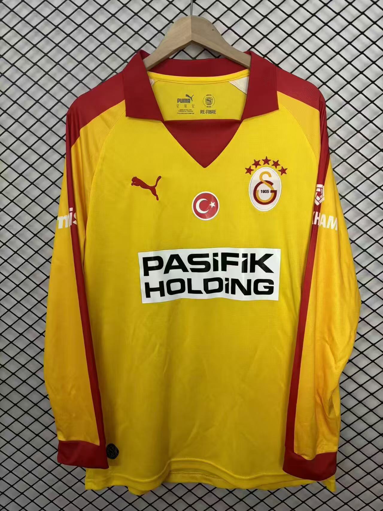 2026/2027 Galatasaray Home Long sleeves Football Shirt 1:1 Thai Quality