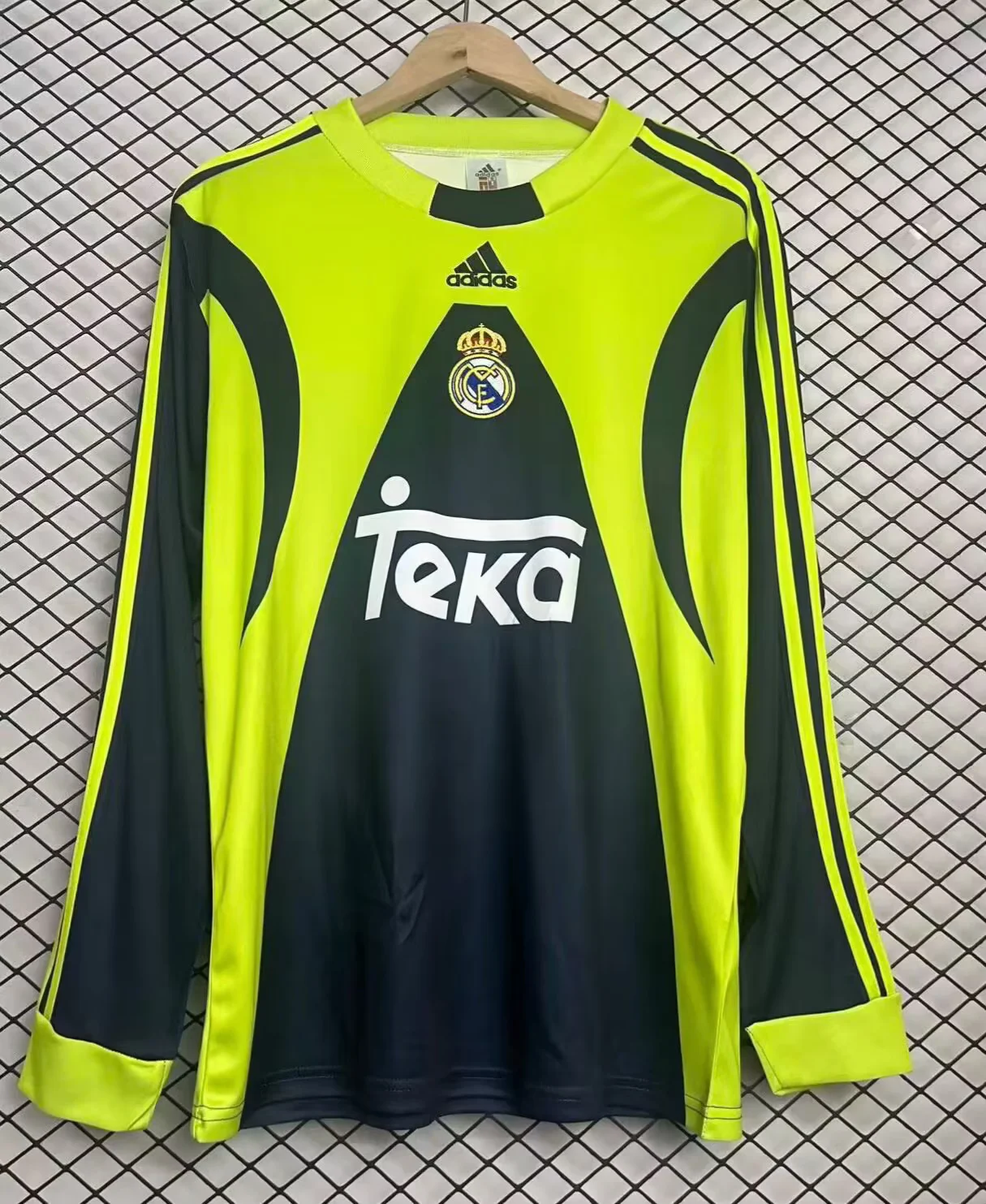 1999/2000 Retro Long Sleeve Real Madrid Goalkeeper Football Shirt 1:1 Thai Quality