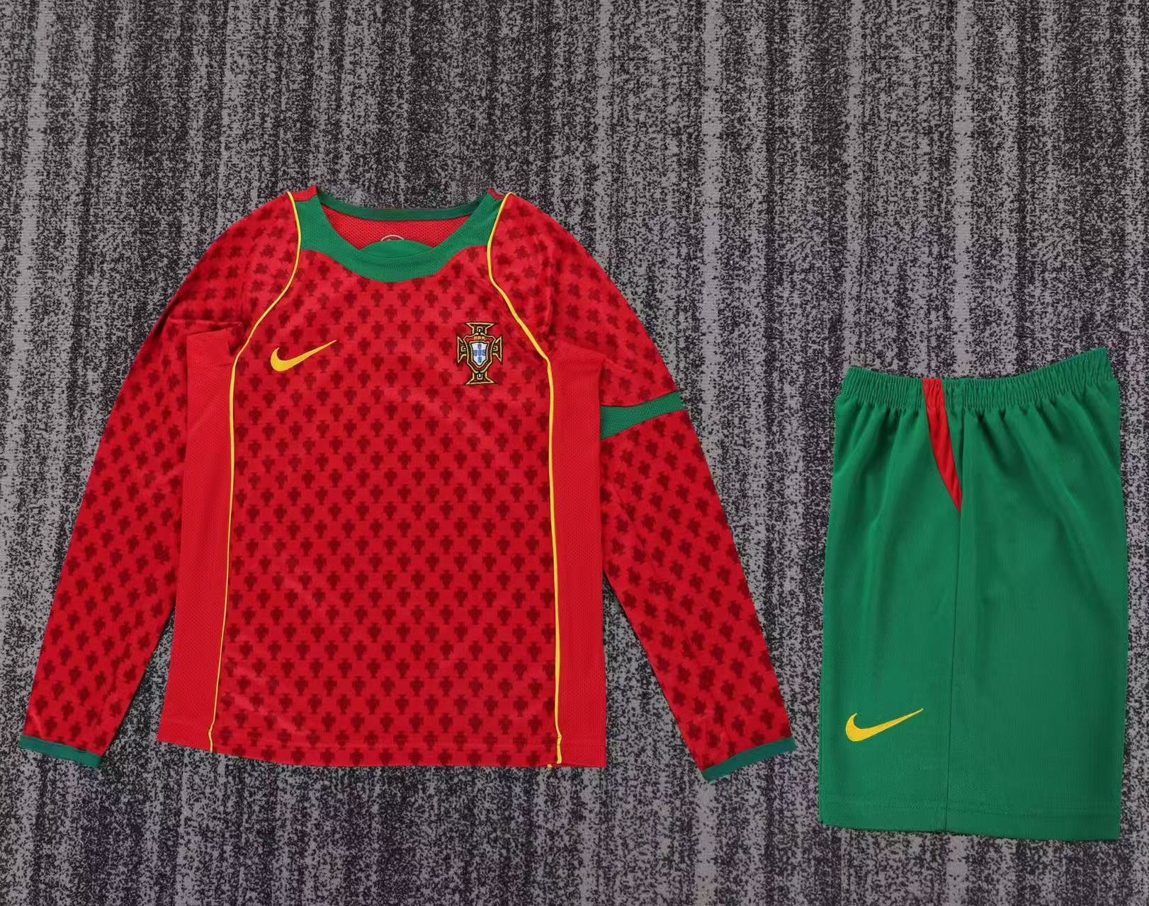 2004 Portugal Home Long sleeves Football Shirt Kids Size 1:1 Thai Quality