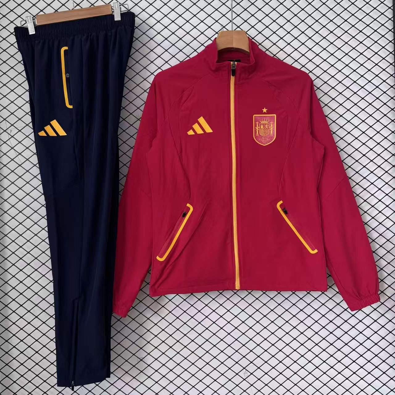 ff004cd41da644914d23cbd0c3193029 2026 Spain Red Windbreaker 1:1 Thai Quality