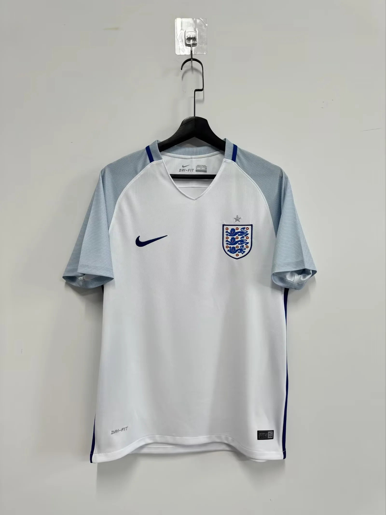 2016 Retro England Home Football Shirt 1:1 Thai Quality